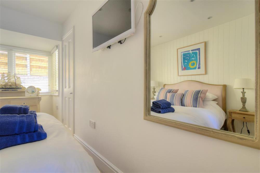 Seahorse Apartment Lyme Regis Exterior photo