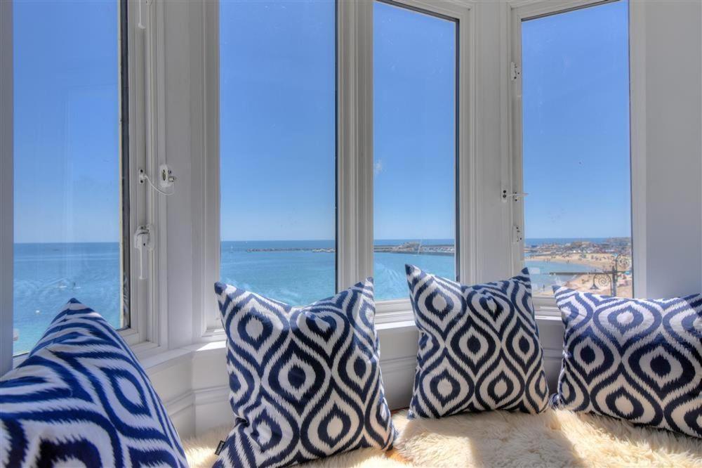 Seahorse Apartment Lyme Regis Exterior photo